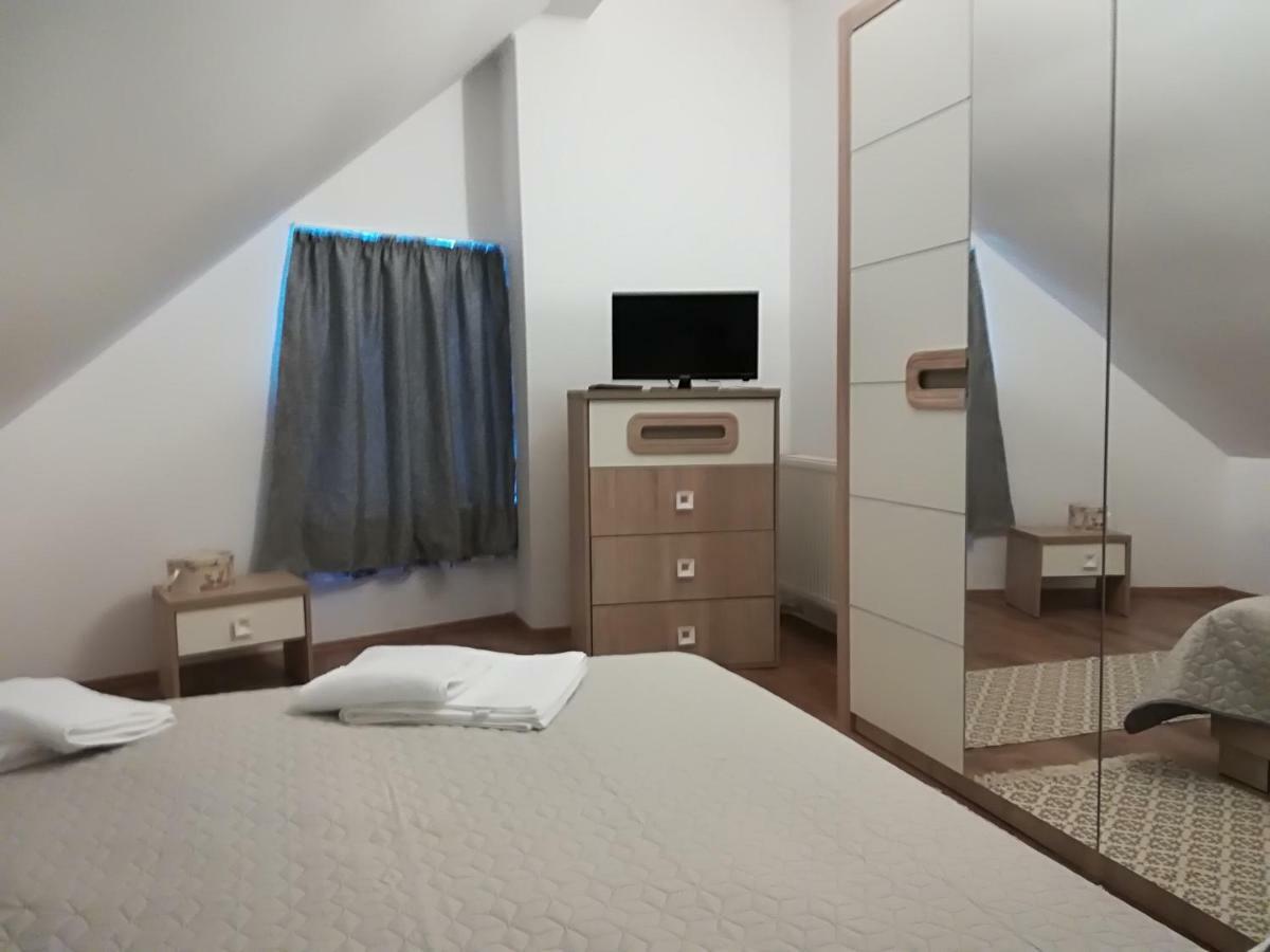 Villa Five Ludus Exterior foto